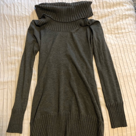 The Limited turtleneck sweater dress - Picture 1 of 2